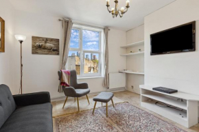 Spacious 3 Bedroom Apartment near London Top Attractions